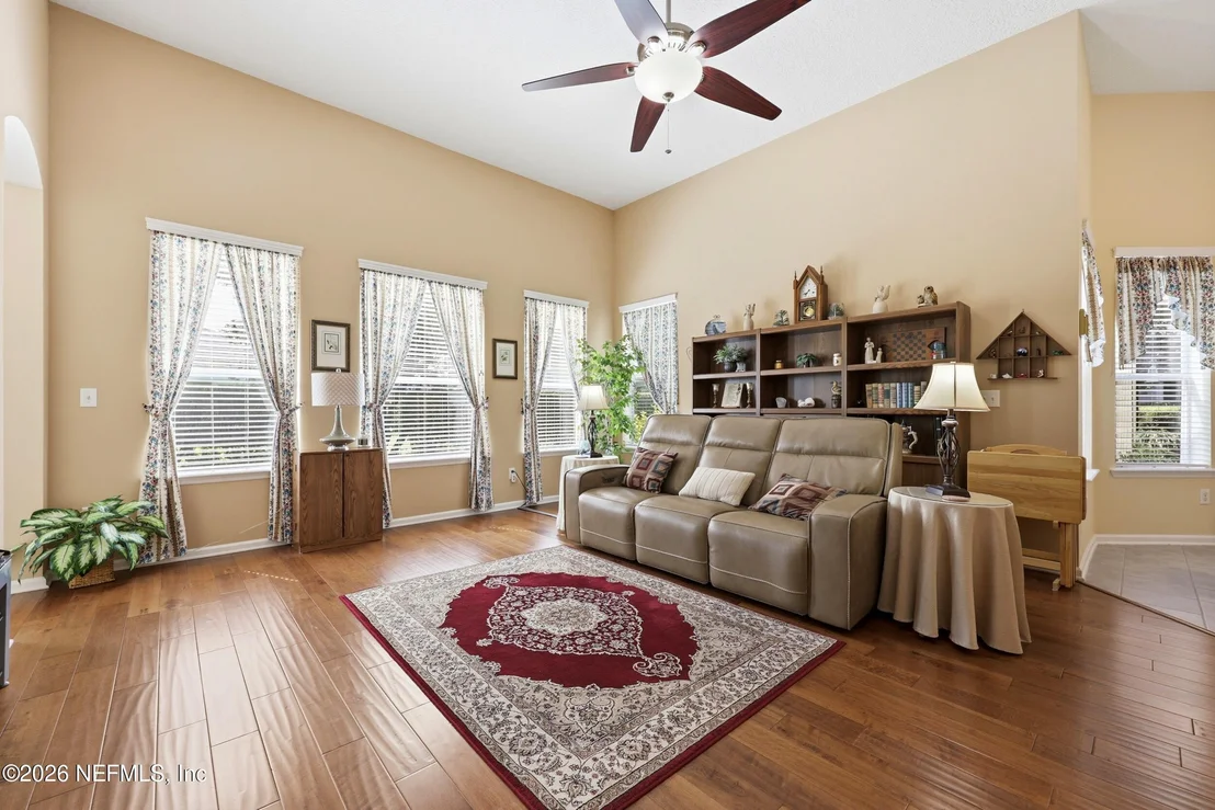Photo of 1005 DOVE HOUSE Lane