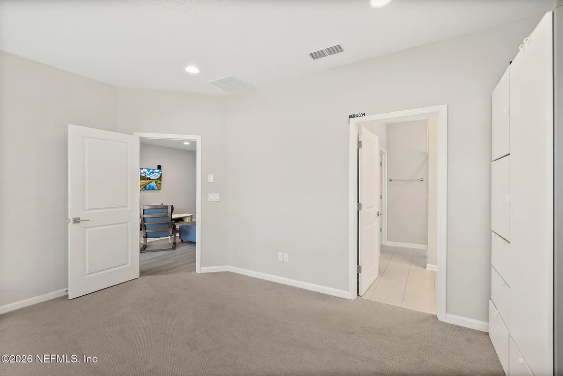 Photo of 542 SILVER LANDING Drive