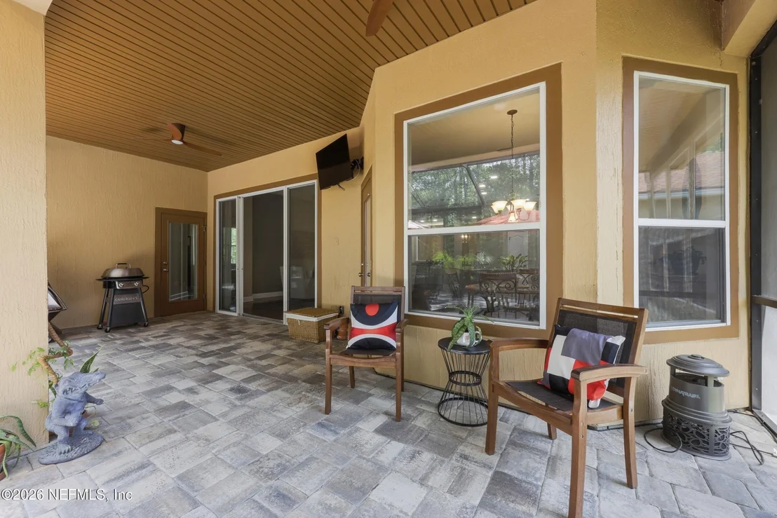 Photo of 275 FLORES Way