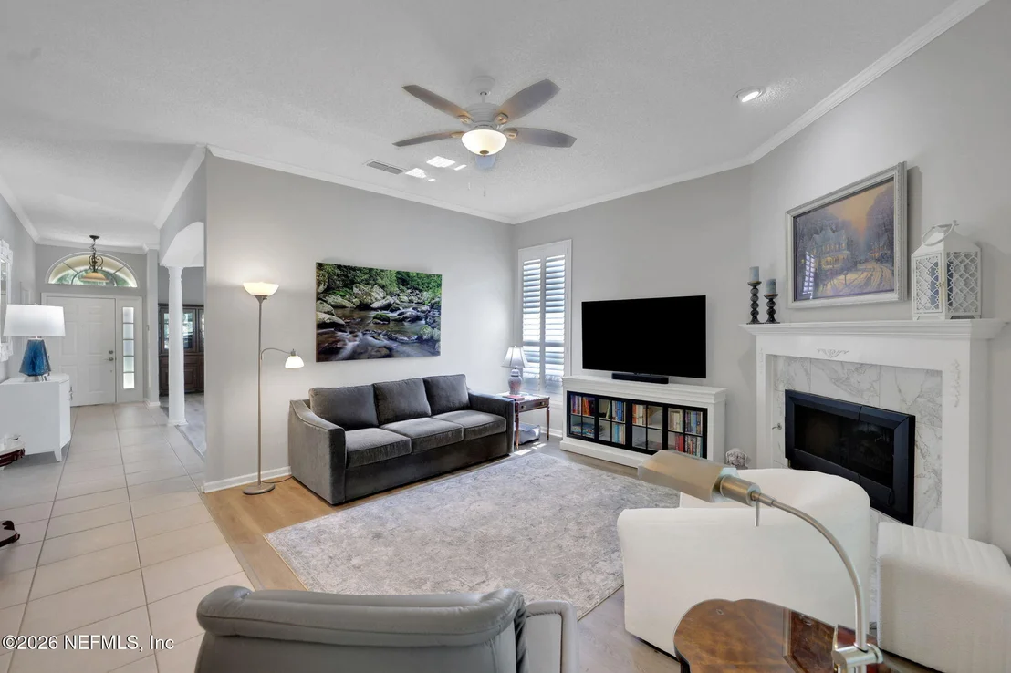 Photo of 1004 FLORA PARKE Drive