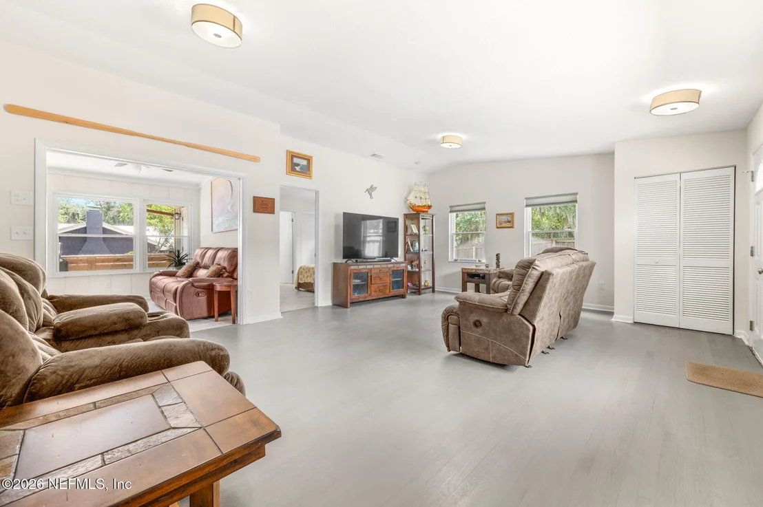 Photo of 507 GENTIAN Road
