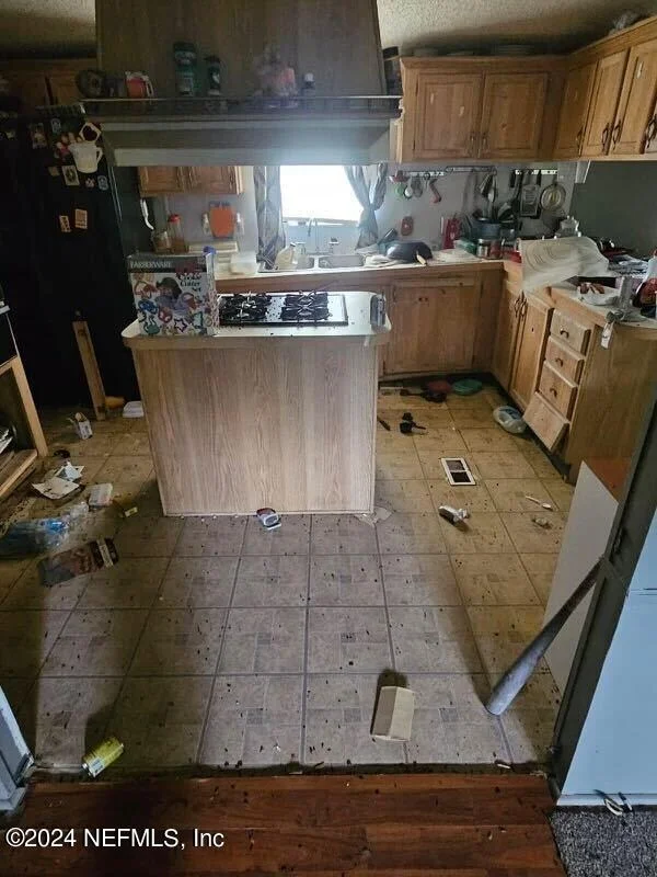 Photo of 44192 PINEBREEZE Circle
