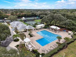 Photo of 665 SANDRINGHAM Drive