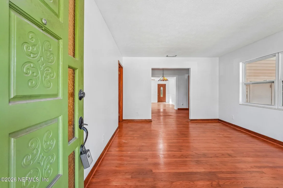 Photo of 1112 BAISDEN Road
