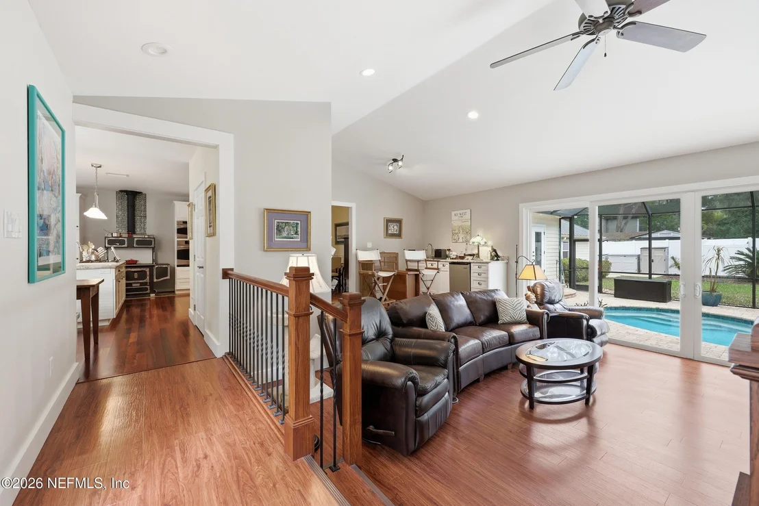Photo of 17 SYLVAN Drive
