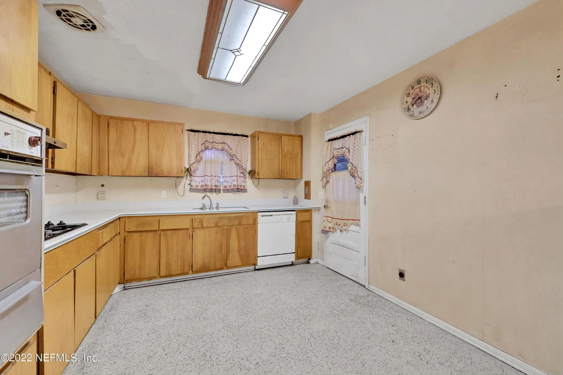 Photo of 2332 BURPEE Drive