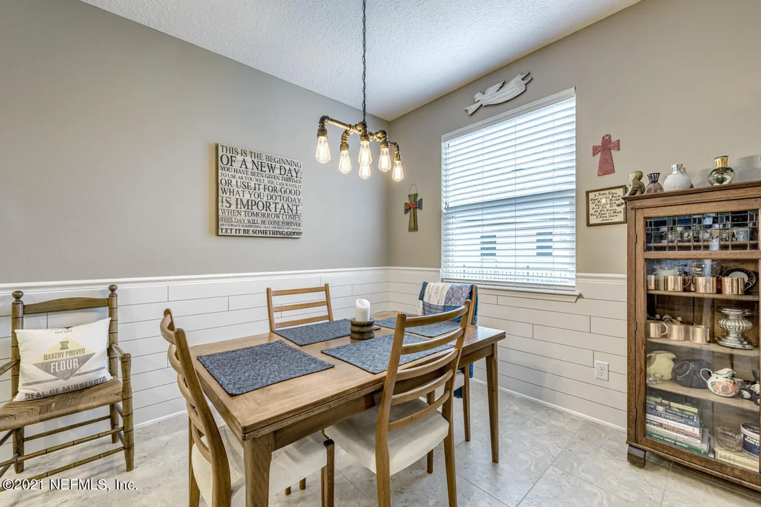 Photo of 214 PLAZA DEL RIO Drive