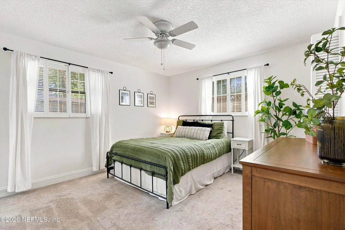 Photo of 1347 REDBUD Lane