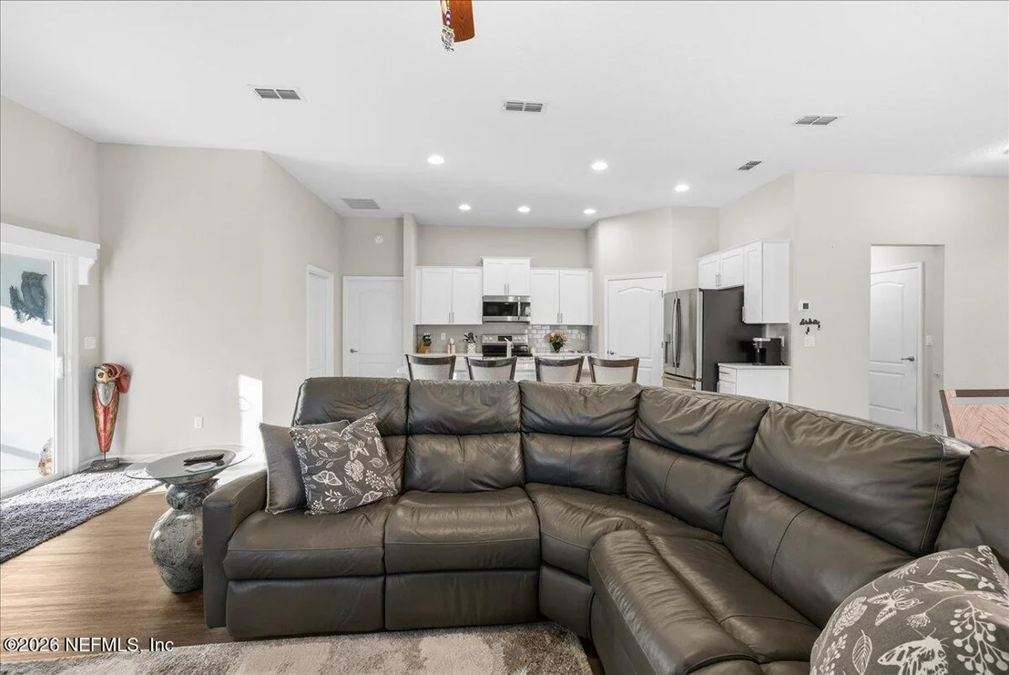 Photo of 494 VONRON Drive