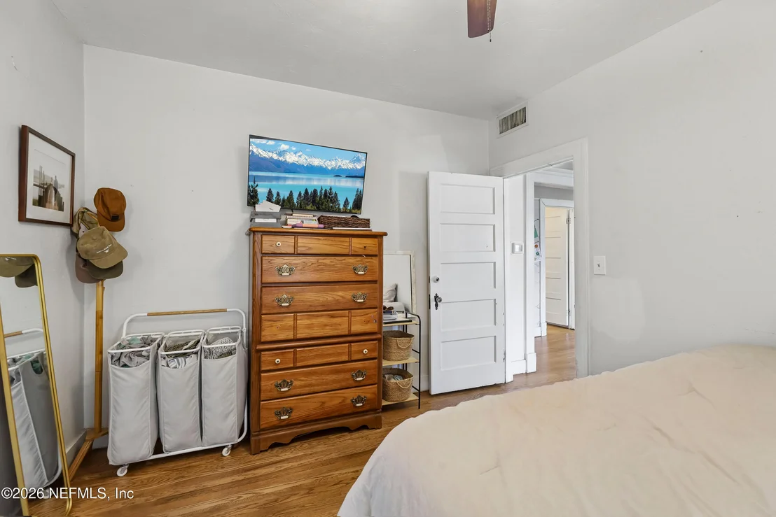 Photo of 2252 MILLS Road