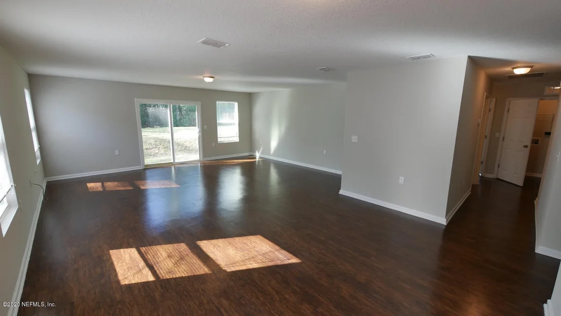 Photo of 8212 MAPLE Street