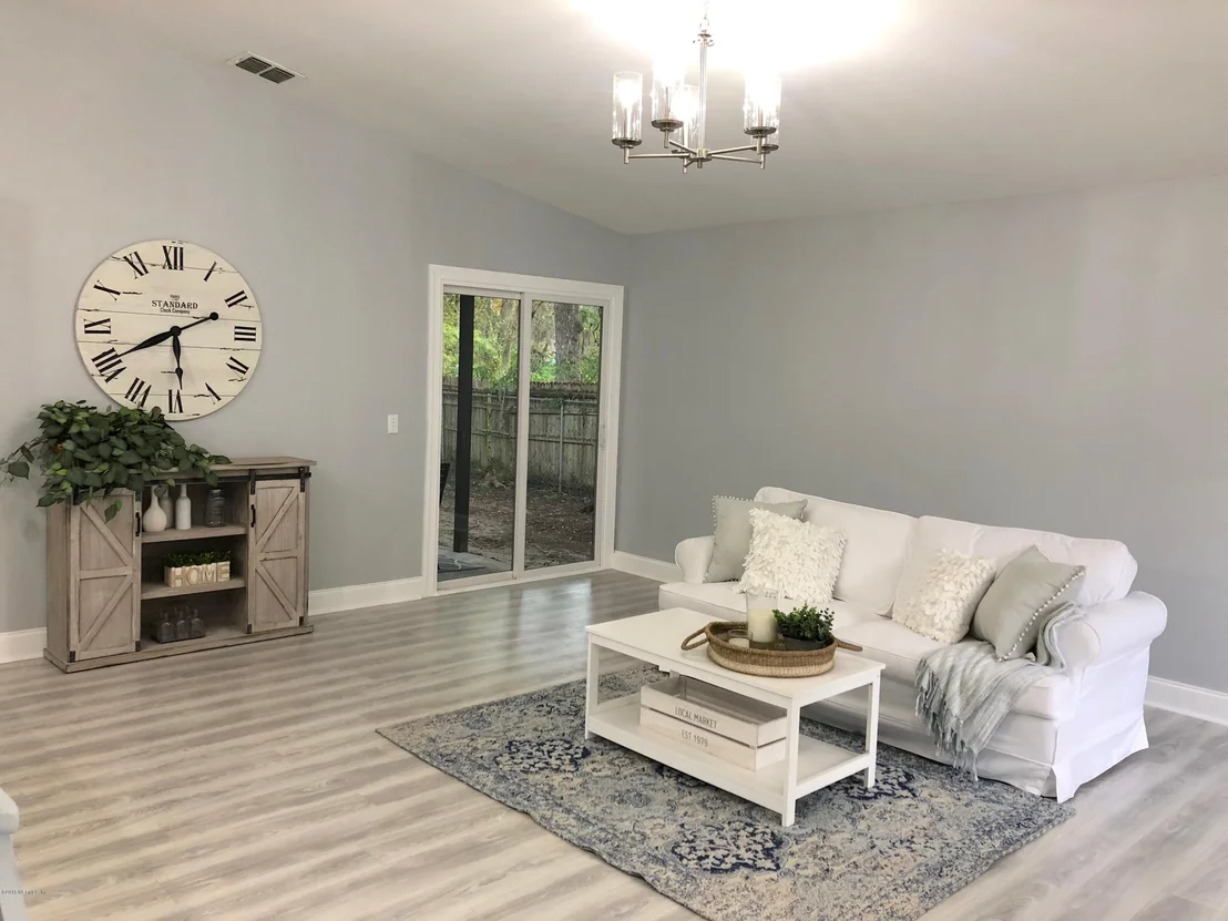 Photo of 1672 SANDY HOLLOW Loop