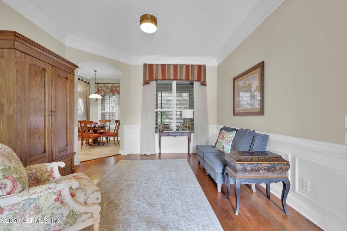 Photo of 549 SEBASTIAN Square