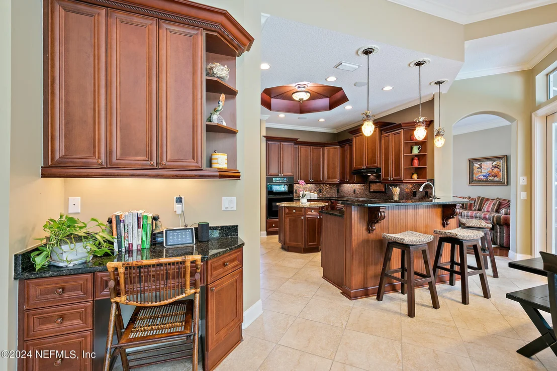 Photo of 329 SUMMERSET Drive