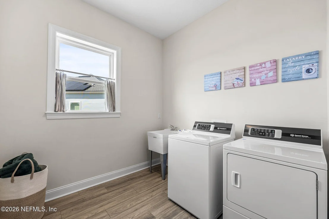 Photo of 105 AWLLEAF Court