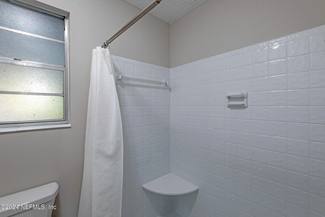 Photo of 7995 SARCEE Trail