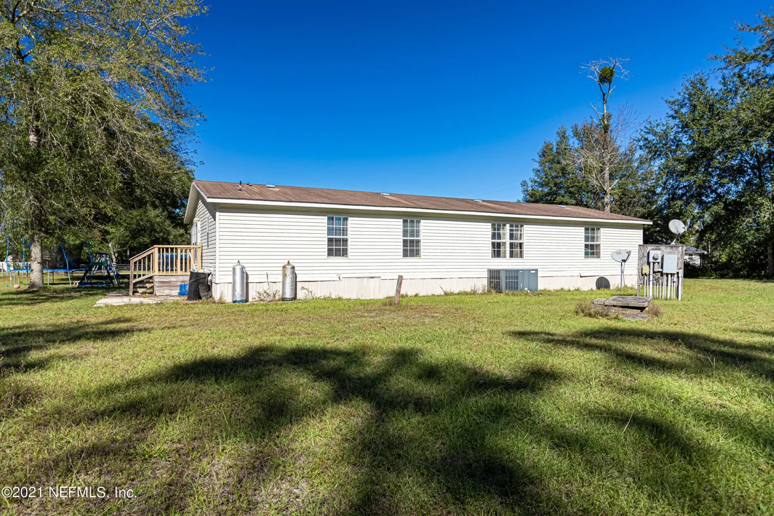 Photo of 2441 VIOLA Street