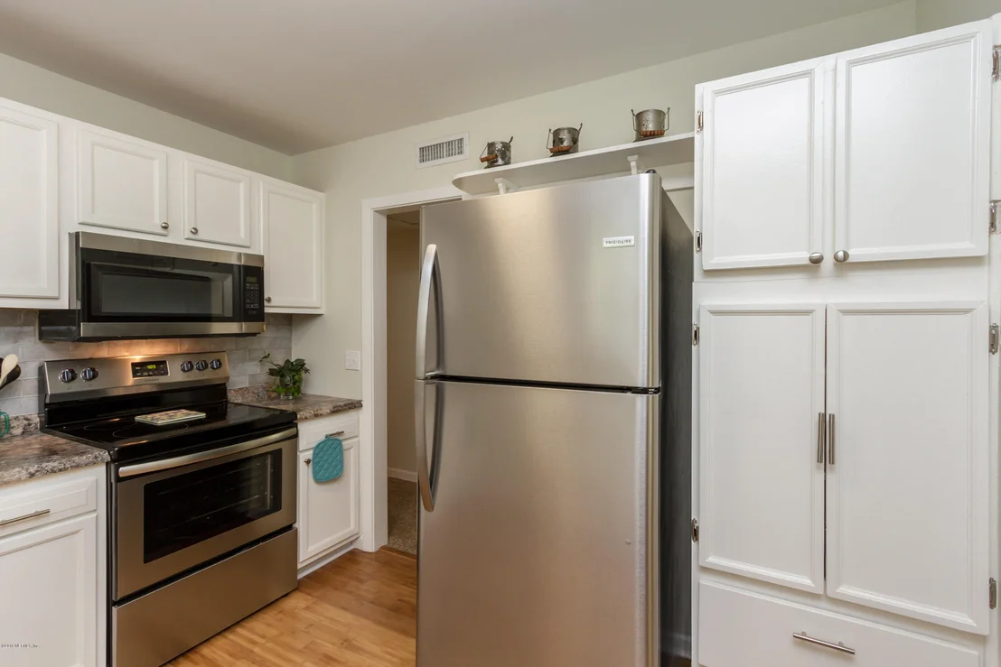 Photo of 1702 DIBBLE Circle E