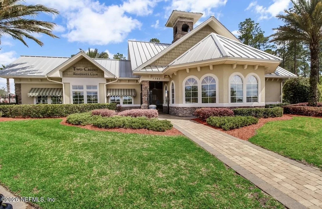 Photo of 1072 MERLIN Point