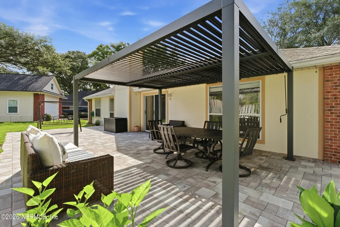 Photo of 421 CHICOPEE Court