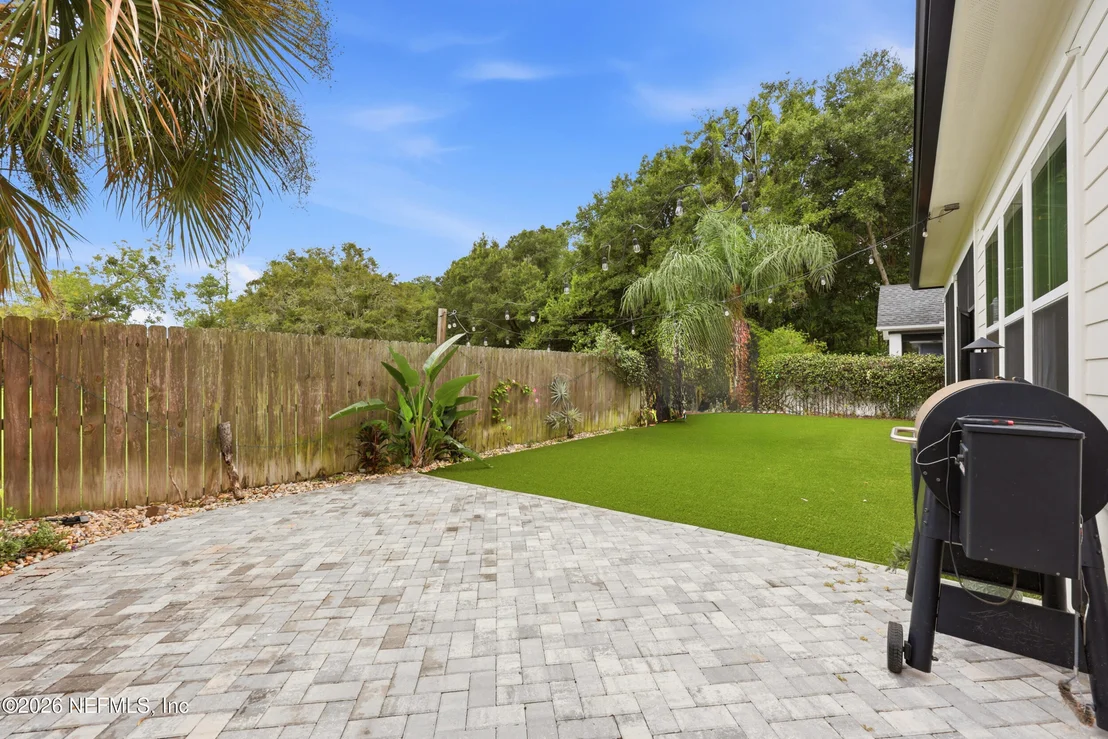 Photo of 760 PARADISE Lane