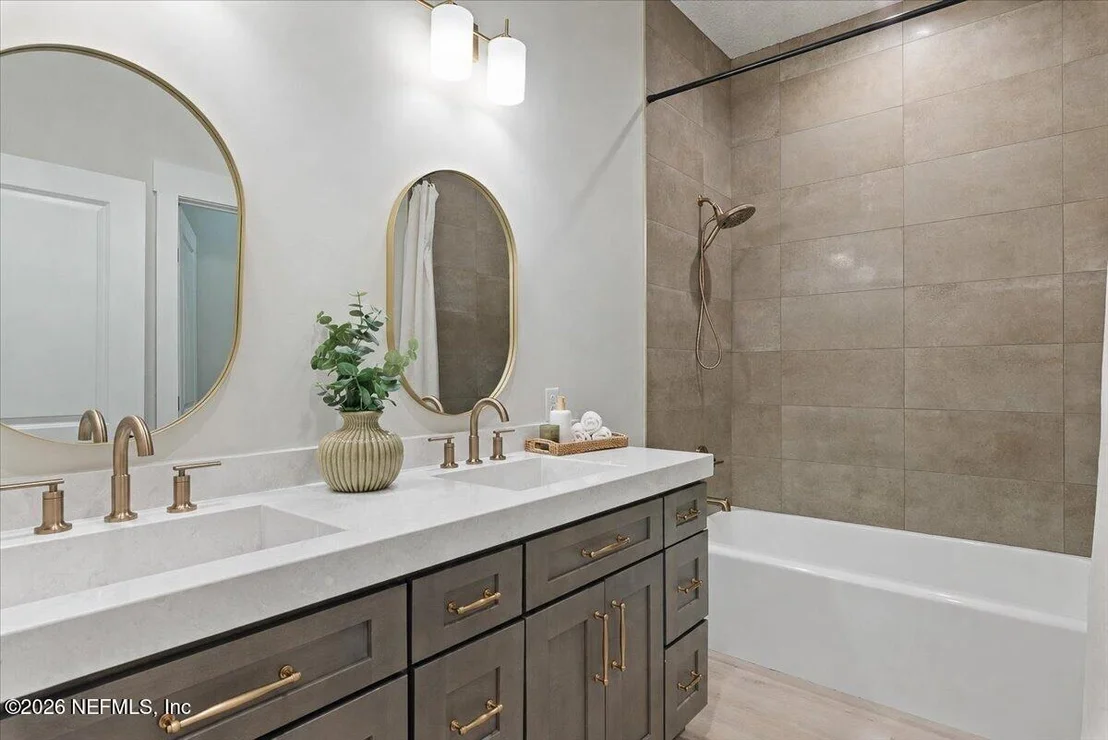 Photo of 3845 HARBOR Drive