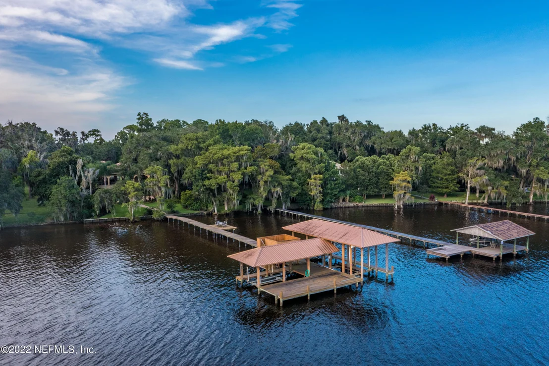 Photo of 8289 COLEE COVE Road