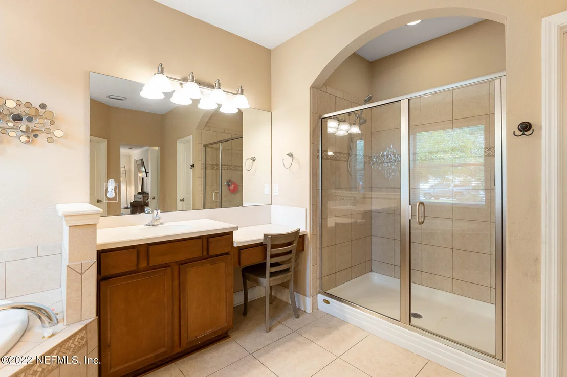 Photo of 120 N ATHERLEY Road