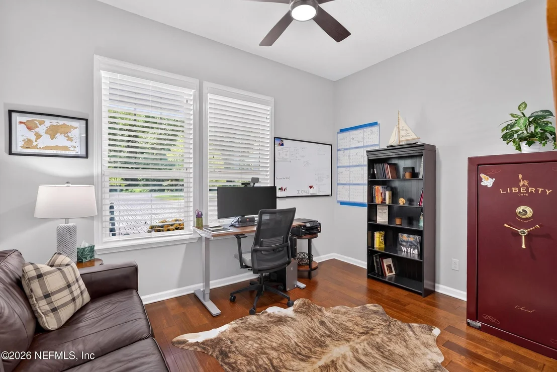 Photo of 239 RIVER Road
