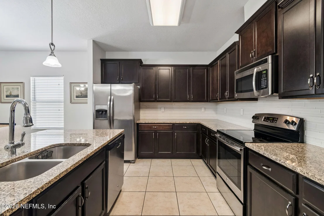 Photo of 206 MISSION COVE Circle
