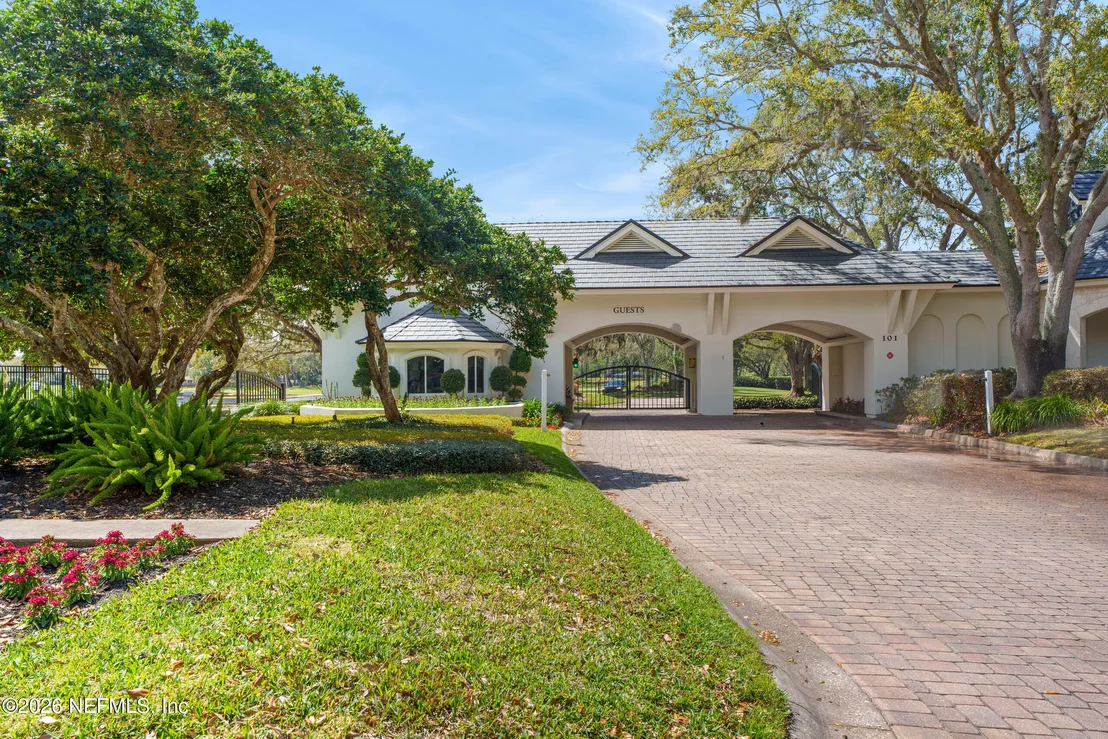 Photo of 113 LAUREL WAY