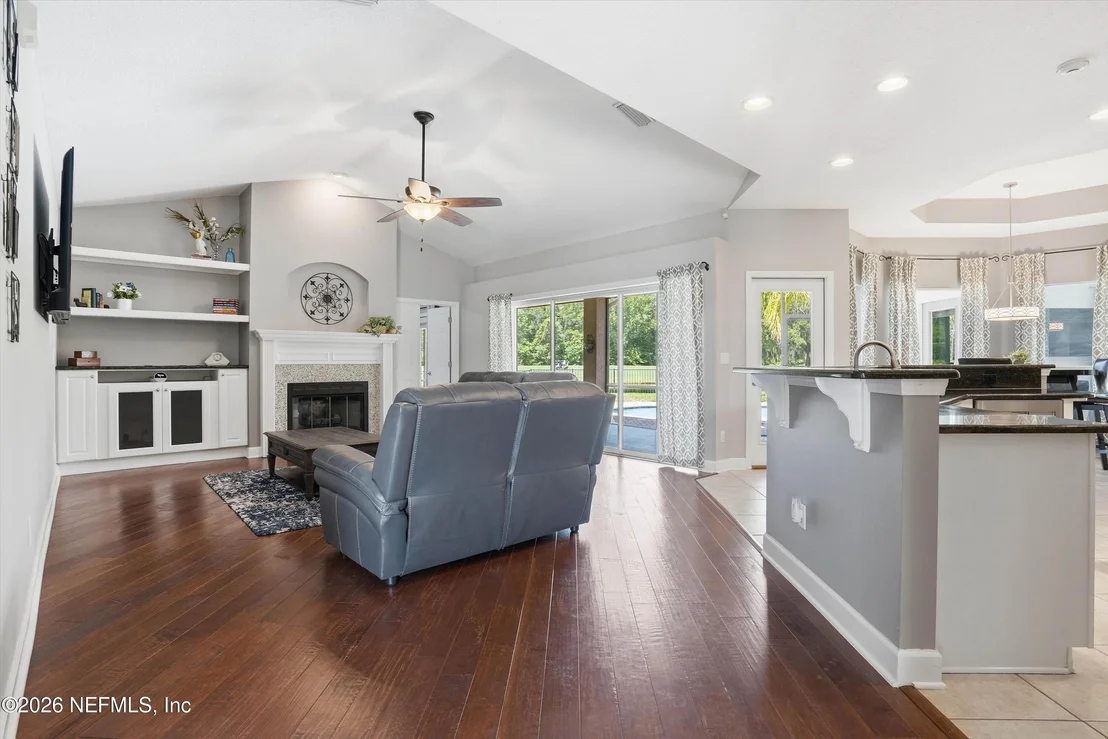 Photo of 4621 W SENECA Drive