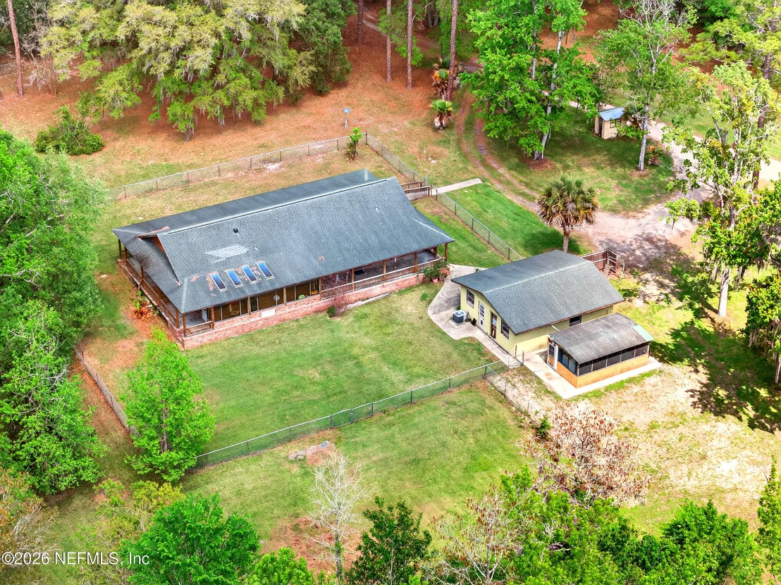 Photo of 43122 PINERIDGE Drive