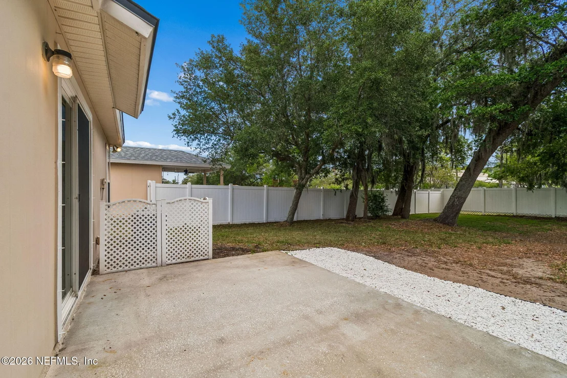 Photo of 73 S TWIN MAPLE Road