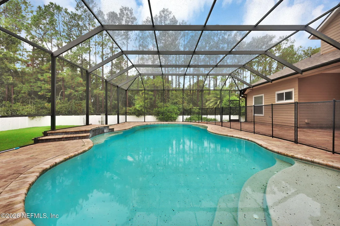Photo of 879 SONGBIRD Drive