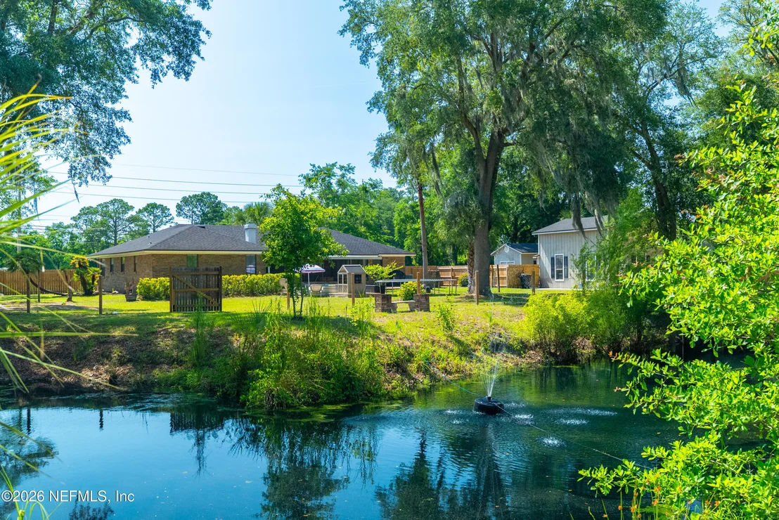 Photo of 1701 JONES Road