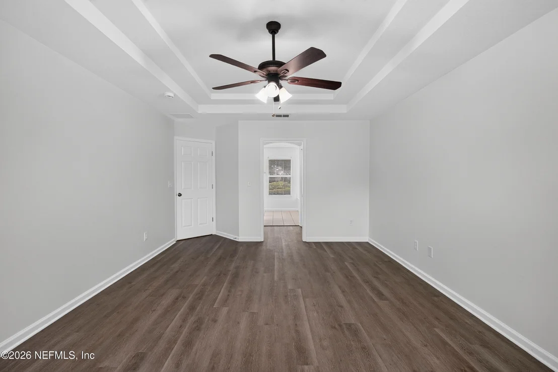 Photo of 587 OAKMONT Drive