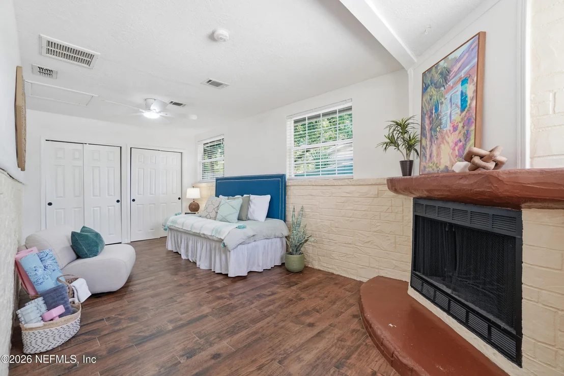 Photo of 466 MAKO Drive
