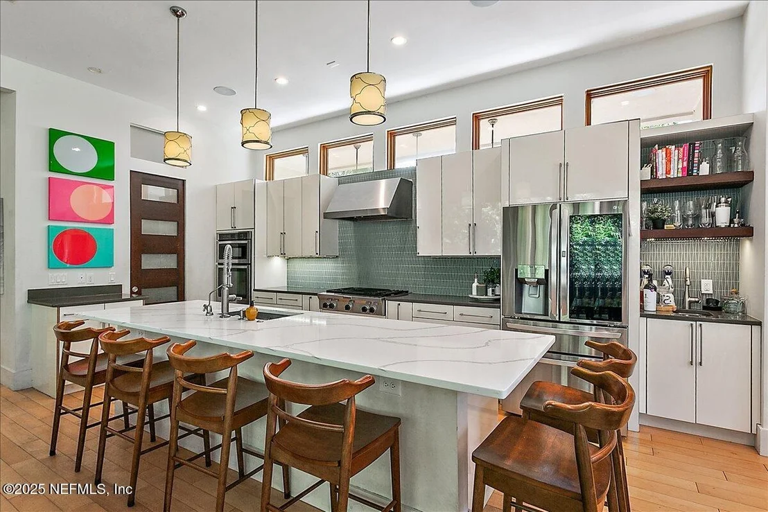 Photo of 2446 SEMINOLE Road