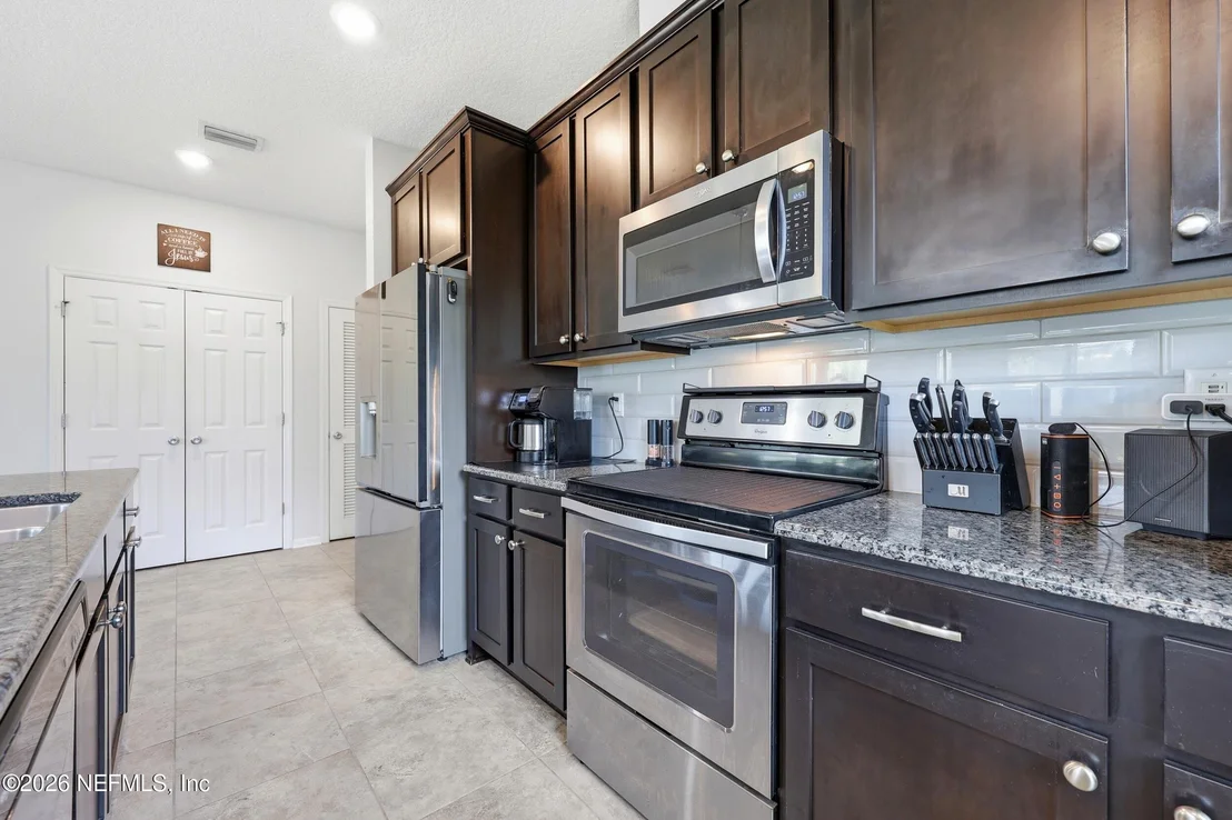 Photo of 733 TRELLIS BAY Drive