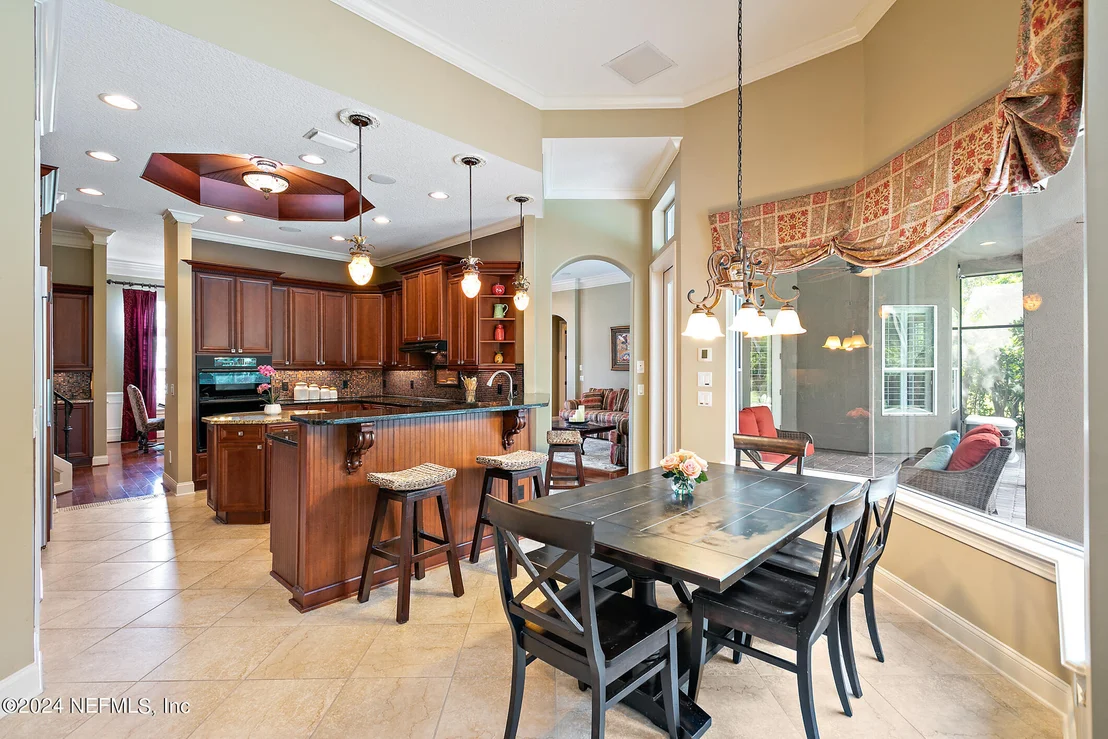 Photo of 329 SUMMERSET Drive