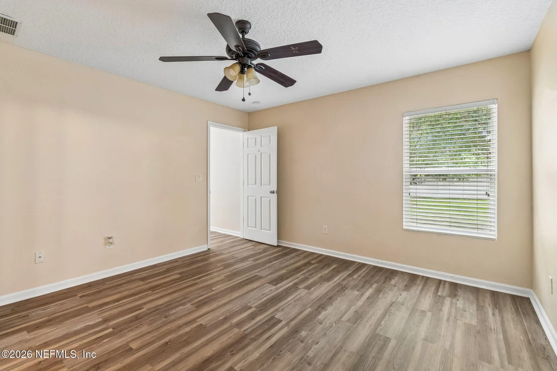 Photo of 73 S TWIN MAPLE Road