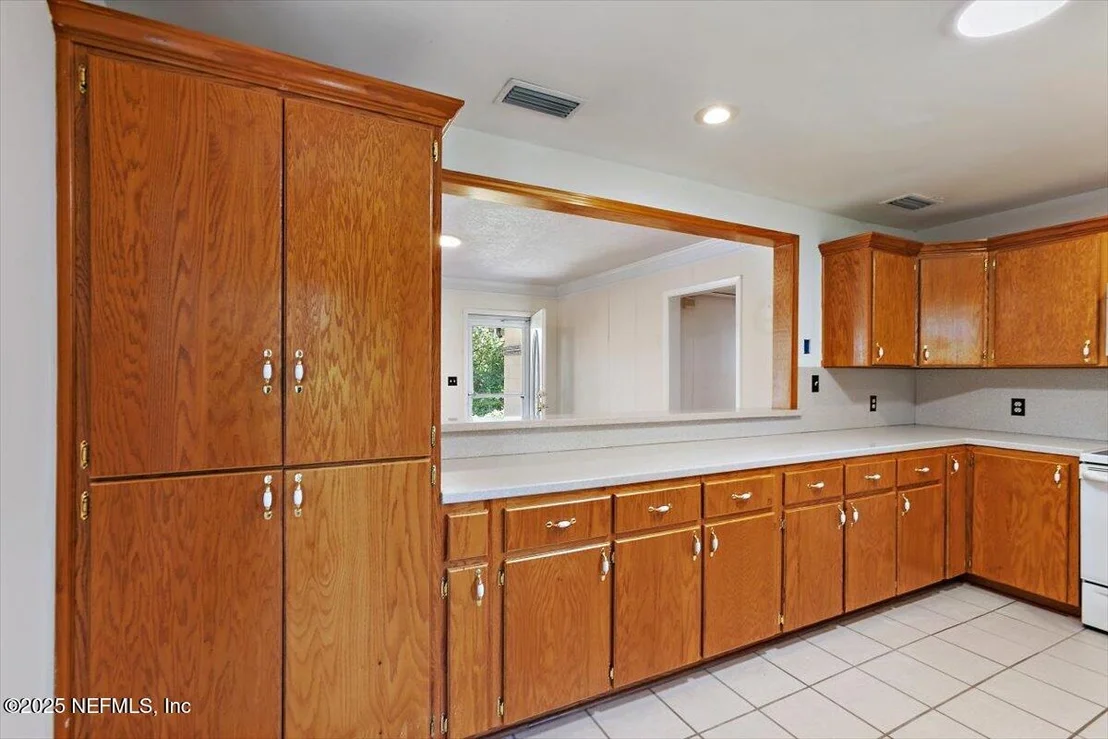 Photo of 5855 DICKSON Road