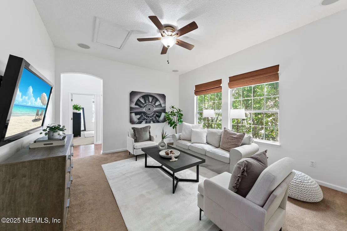 Photo of 148 LA MESA Drive