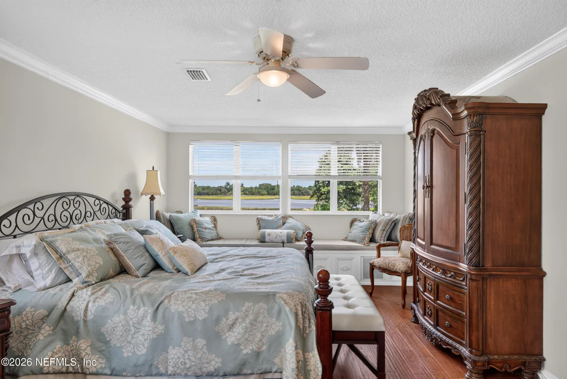 Photo of 1045 CEDAR BAY Road