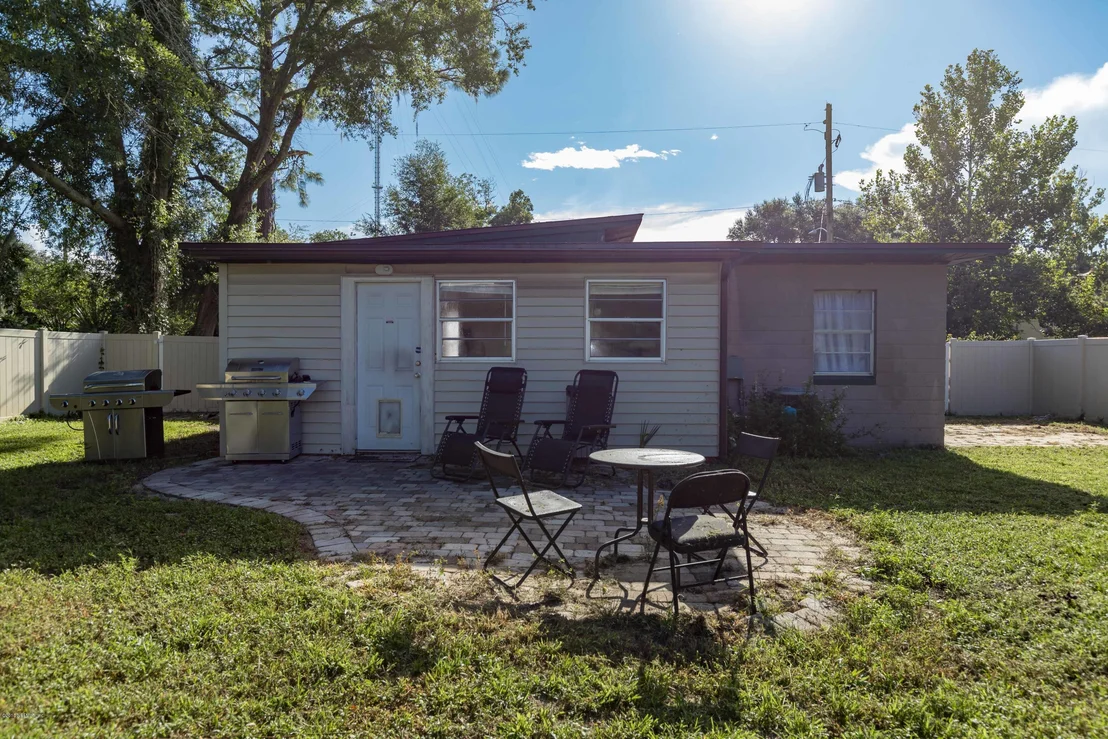 Photo of 4160 RUBY Drive W