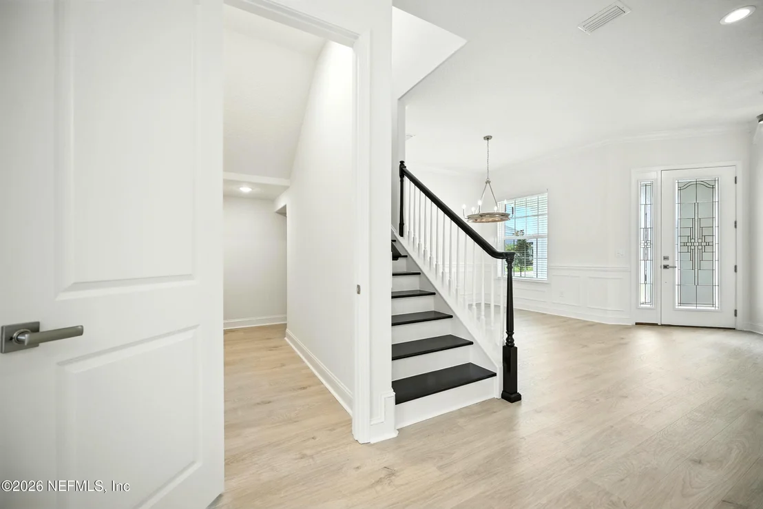 Photo of 820 OAKLAWN Court