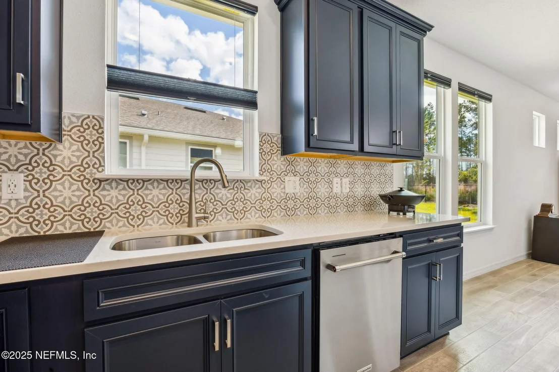 Photo of 564 JUBILEE Circle