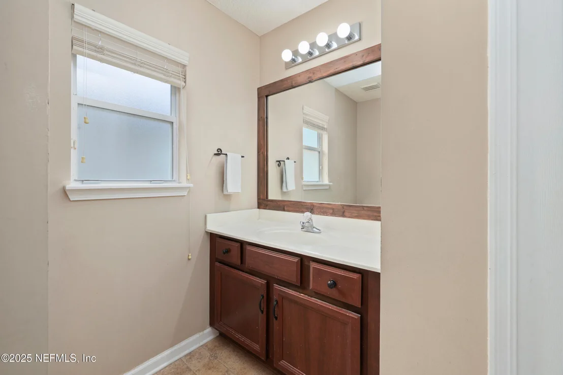 Photo of 408 LAKE MONROE Place