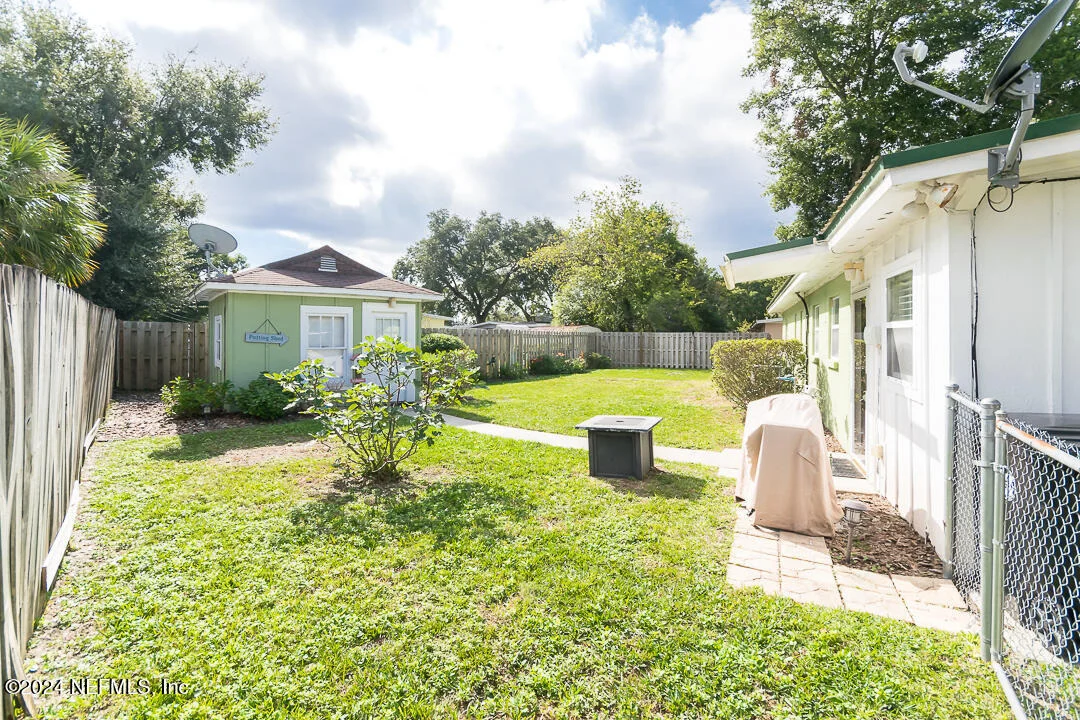 Photo of 330 BONNLYN Drive
